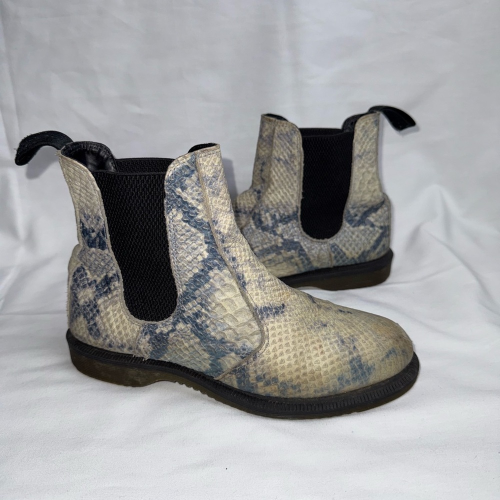 DR. MARTENS Flora Snakeskin Chelsea Boots Shoes Women's Size 6